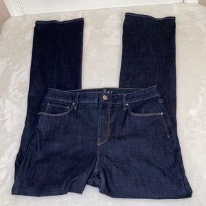 White House Black Market Skinny Flare jeans 6 NWOT